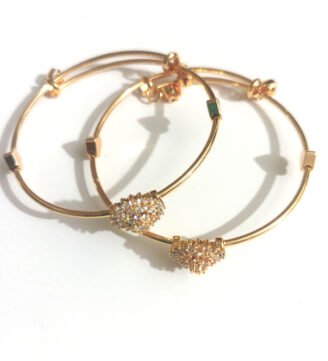 Elegant-Golden-Crystal-Charm-Bracelet-Set-for-Women-img