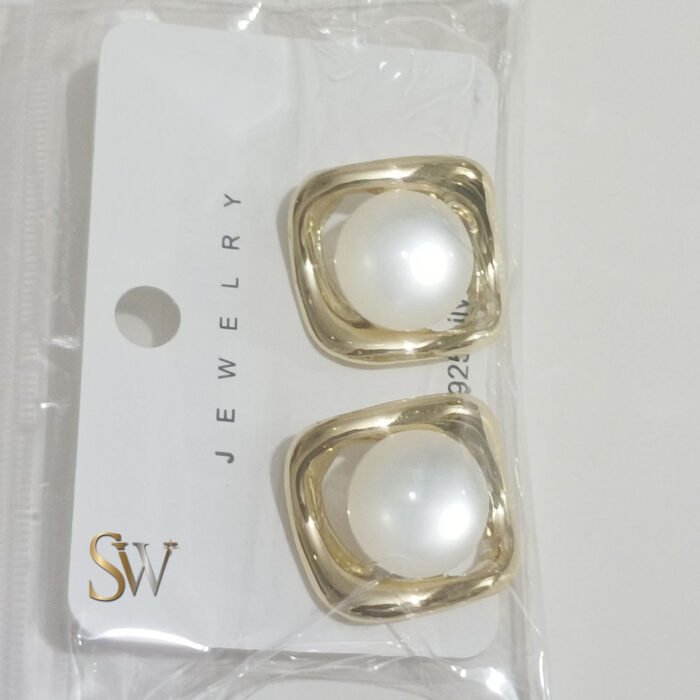 Elegant-Pearl-Charm-Stud-Earrings-pid-112