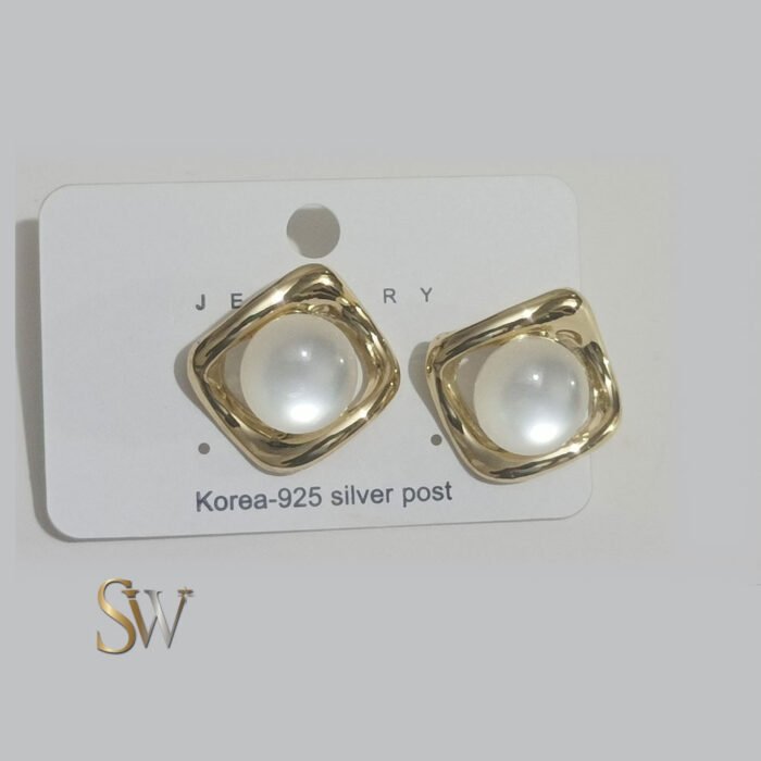 Elegant-Pearl-Charm-Stud-Earrings-pid-112img