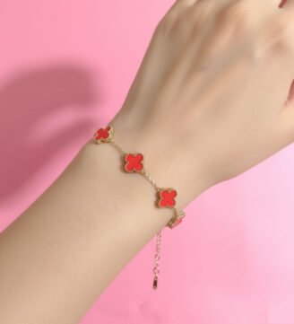 Red-Clover-Stainless-Steel-Bracelet-image