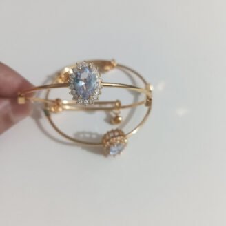 Sparkling-Gold-Toned-Charm-Bangle-Set-pid-125