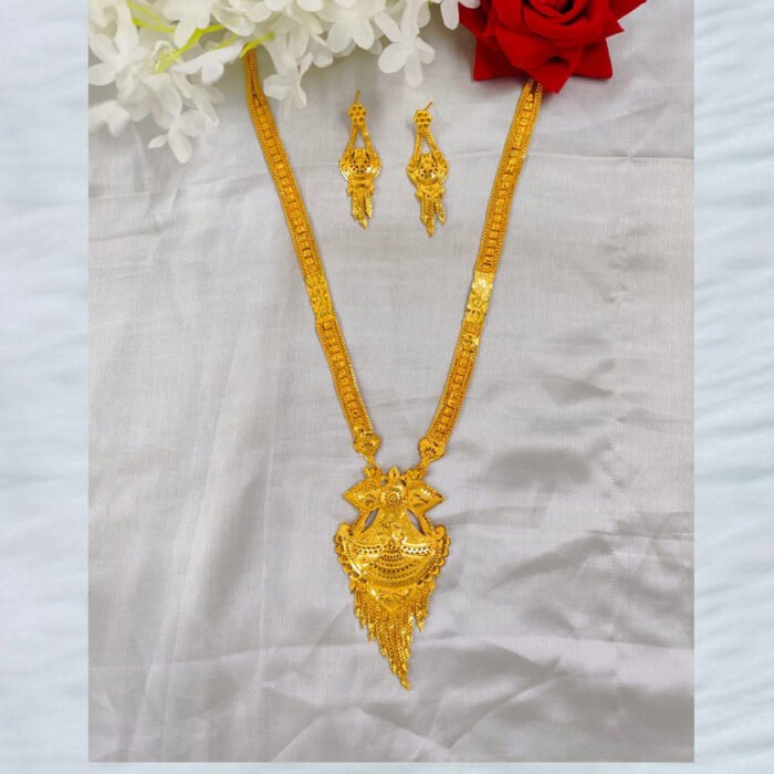 gold-ornate-forming-necklace-and-earrings-set-image