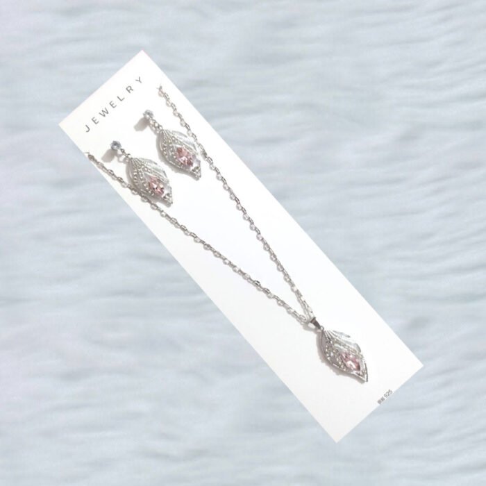 Blush-Leaf-Jewelry-Set-Saajworld
