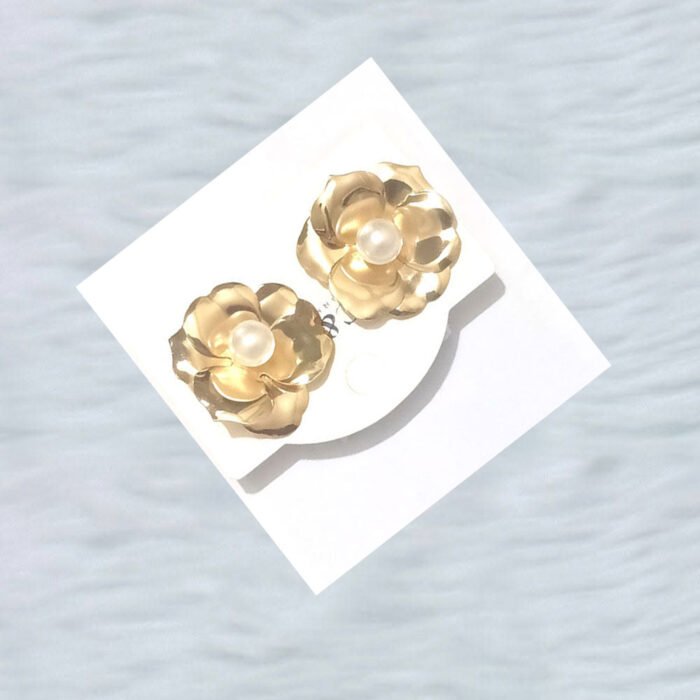 Layered-Gold-Floral-Earrings-Saajworld