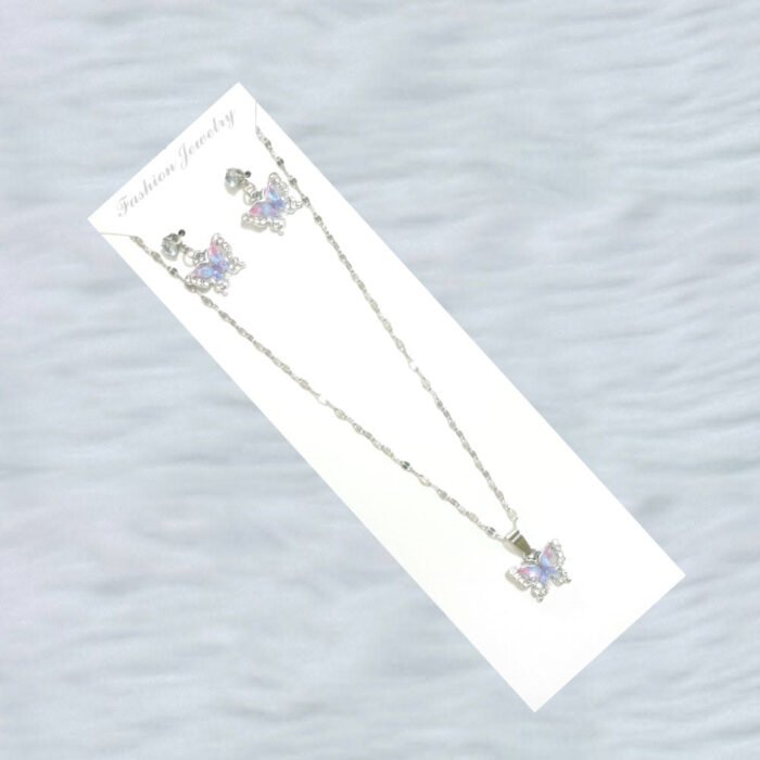 Saajworld-Butterfly-Jewelry-Set-–-Light-Purple-Gemstone-Necklace.