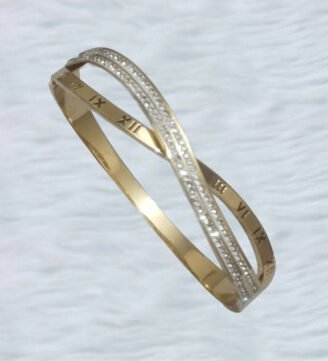 Sparkling-Roman-Numeral-Gold-Bangle